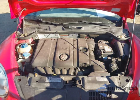 2013 Volkswagen Beetle 2.5L из США, поврежденный, VIN 3VWJP7AT0DM687708